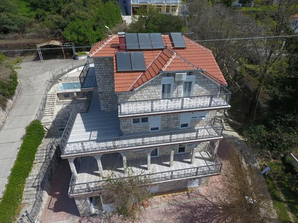 Vila Corovic Кумбор Екстер'єр фото