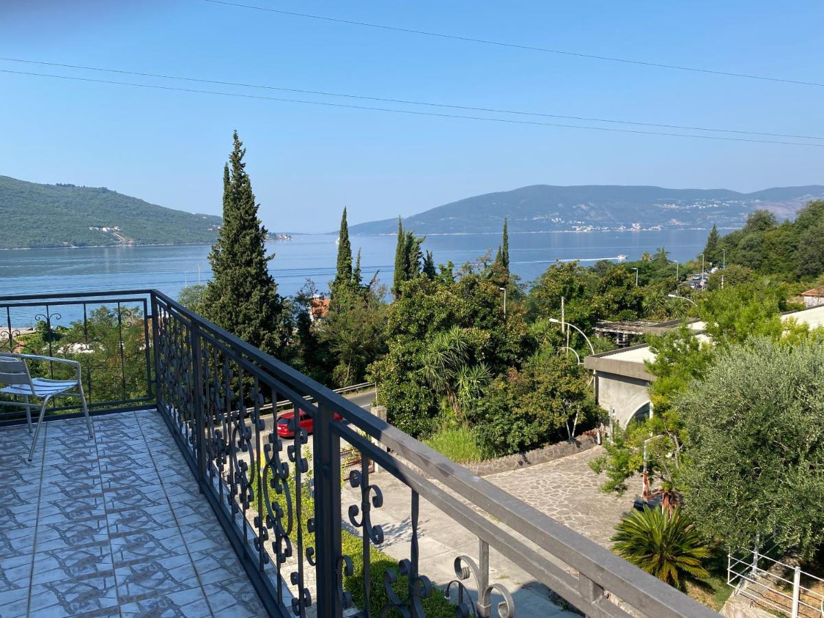 Vila Corovic Кумбор Екстер'єр фото