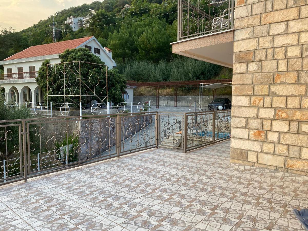 Vila Corovic Кумбор Екстер'єр фото