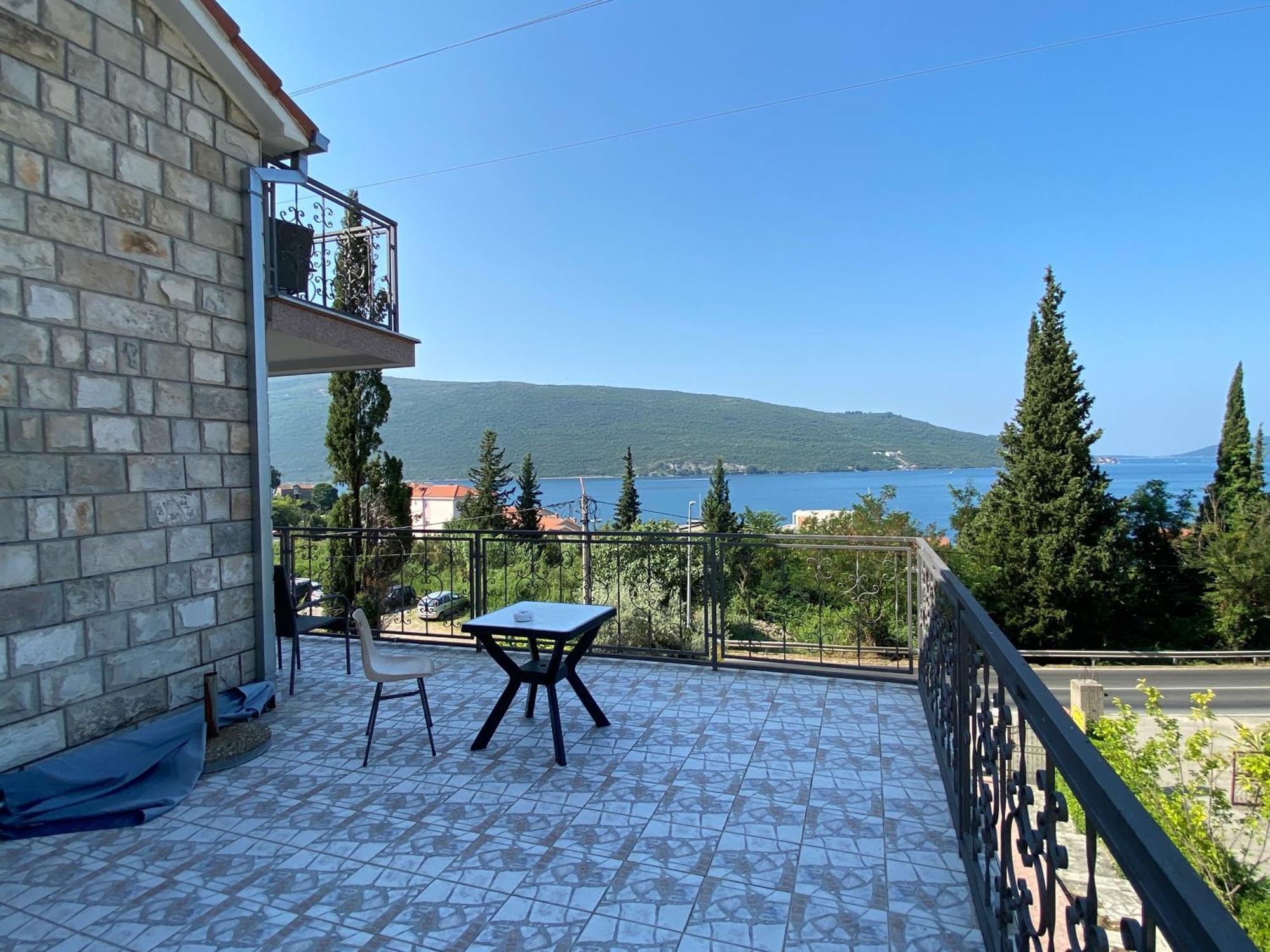 Vila Corovic Кумбор Екстер'єр фото